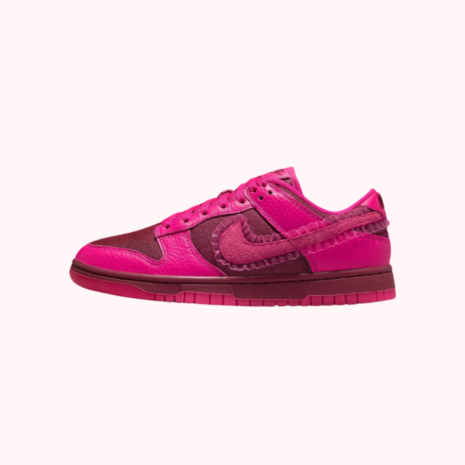 Nike Dunk Low Valentine's Day 2022