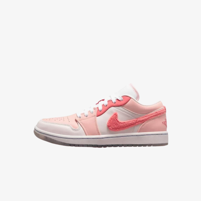 Jordan 1 Low SE Mighty Swooshers Pink