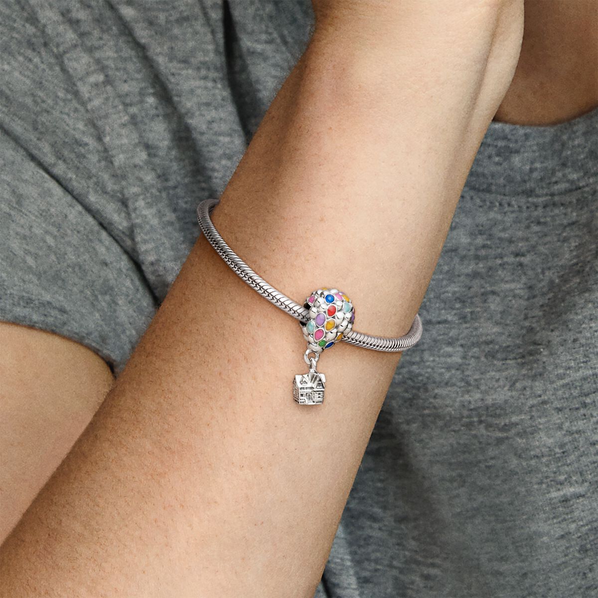 PANDORA Disney Pixar Up House & Balloons Charm - Imagen 3