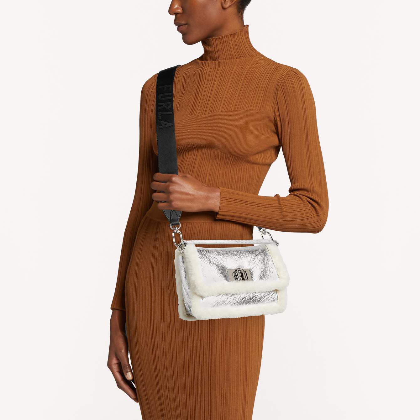 Furla 1927 Soft Crossbody Mini White Cotton - Imagen 6